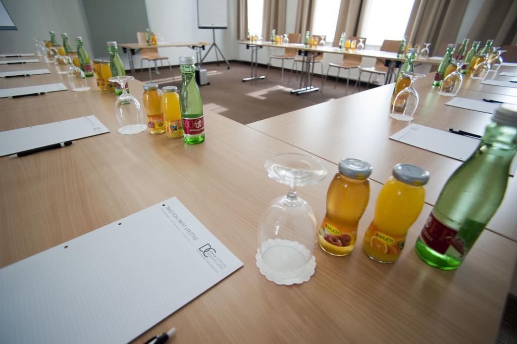 Cityhotel D&C St.Poelten Sankt Polten Bagian luar foto