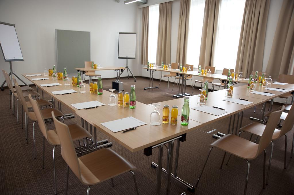 Cityhotel D&C St.Poelten Sankt Polten Bagian luar foto