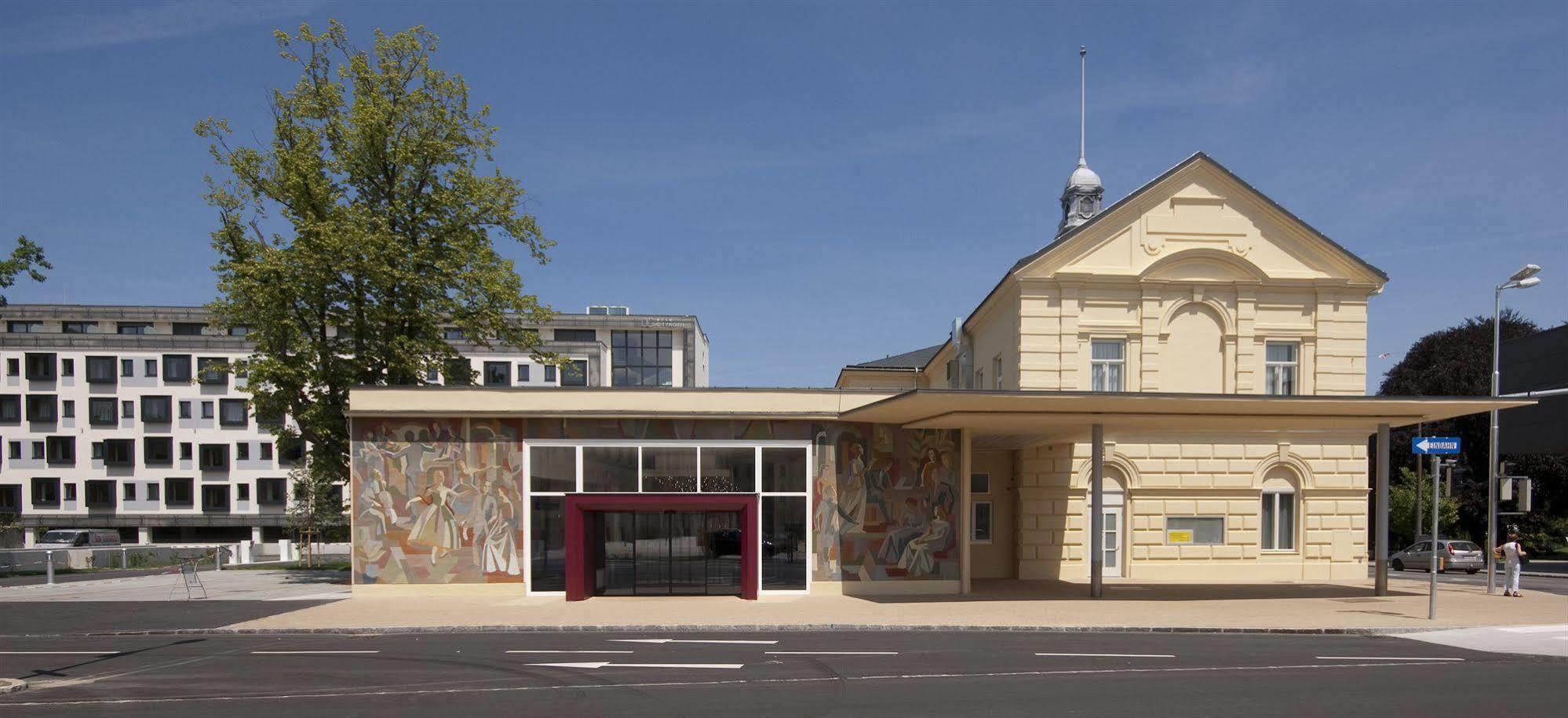 Cityhotel D&C St.Poelten Sankt Polten Bagian luar foto